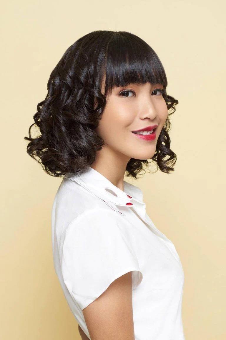 Hanging Curls Hairstyle